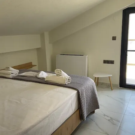 別荘 Marinas House ニキティ